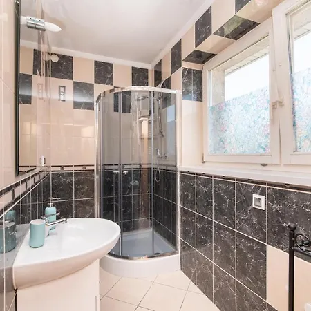 Homestay szállás Tara